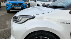 Toyota Yaris 1.5 Hybrid Dynamic 5dr CVT Hybrid Hatchback